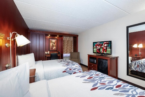 Red Roof Inn Meriden image 12