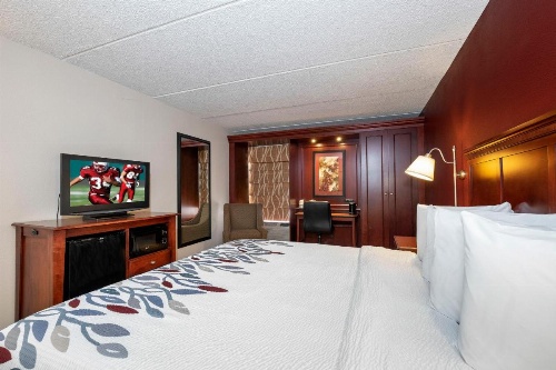 Red Roof Inn Meriden image 19