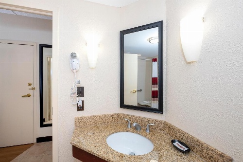 Red Roof Inn Meriden image 2