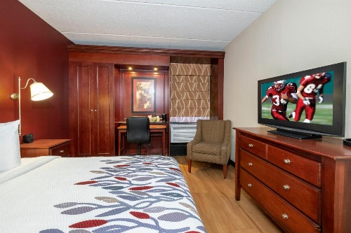 Red Roof Inn Meriden image 20