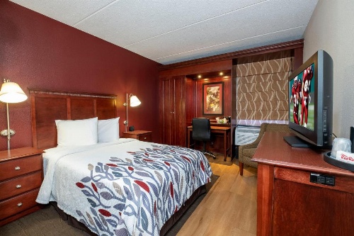 Red Roof Inn Meriden image 21
