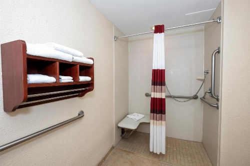 Red Roof Inn Meriden image 5